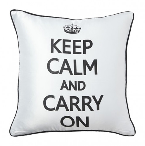 подушка с надписью keep calm and carry on в Кирове